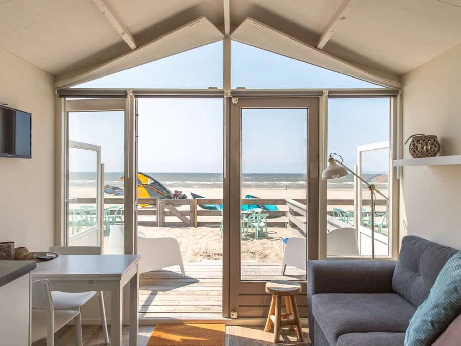 strandhuisje Wijk aan Zee, Noord-Holland foto 3