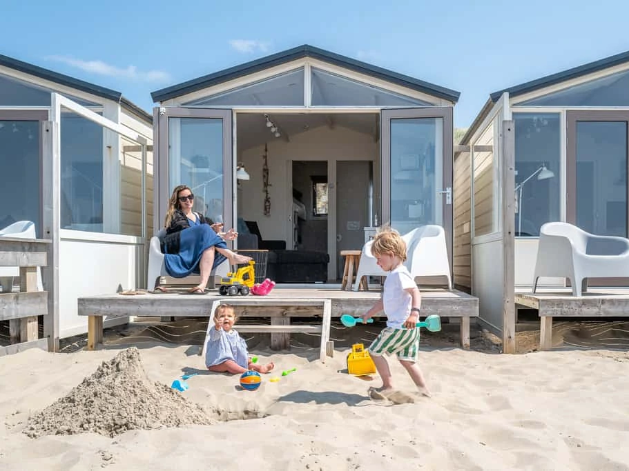 strandhuisje Wijk aan Zee, Noord-Holland foto 1